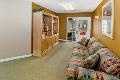 Room with couches and book shelves